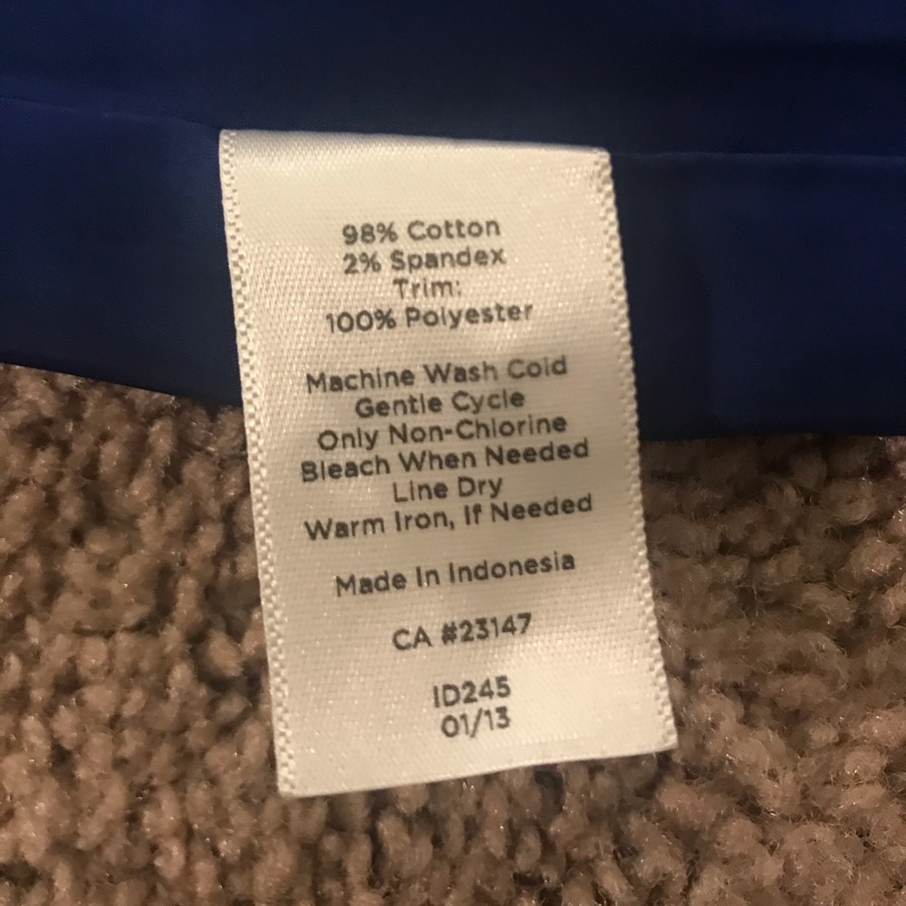 Royal blue pencil skirt with back zipper closure - Picture 6 of 6